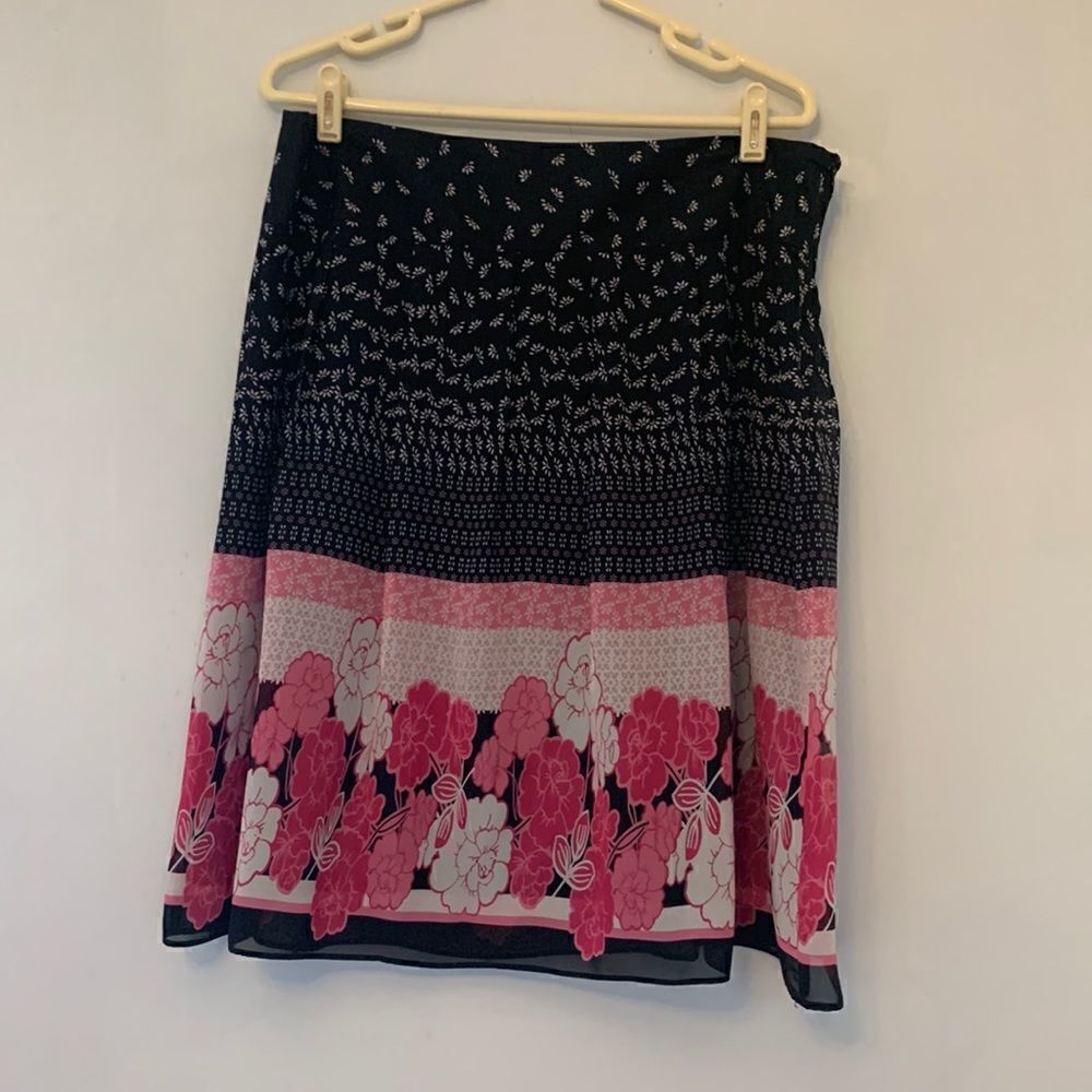 First Option pink and black floral skirt. Size 16 Length 24” Fully lined